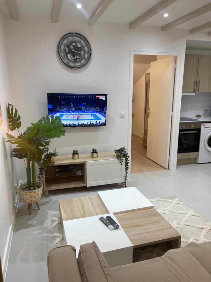 Nanterre : Super Appartement Tout Confort Exterior photo